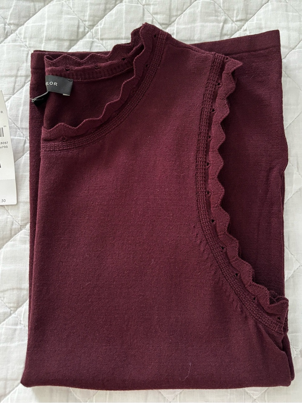 NWT / Ann Taylor / Burgundy Scalloped Knit Top / Size M
